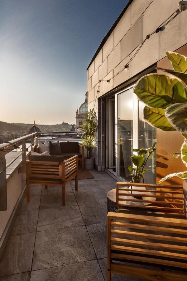 Turnkey I Central Apartment With Terrace プラハ エクステリア 写真